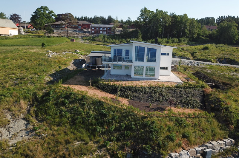Einebustad i Sandvikjo