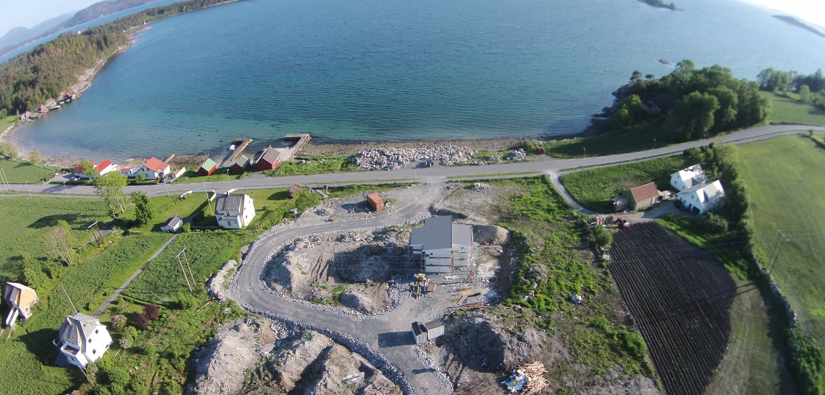 Einebustad i Sandvikjo