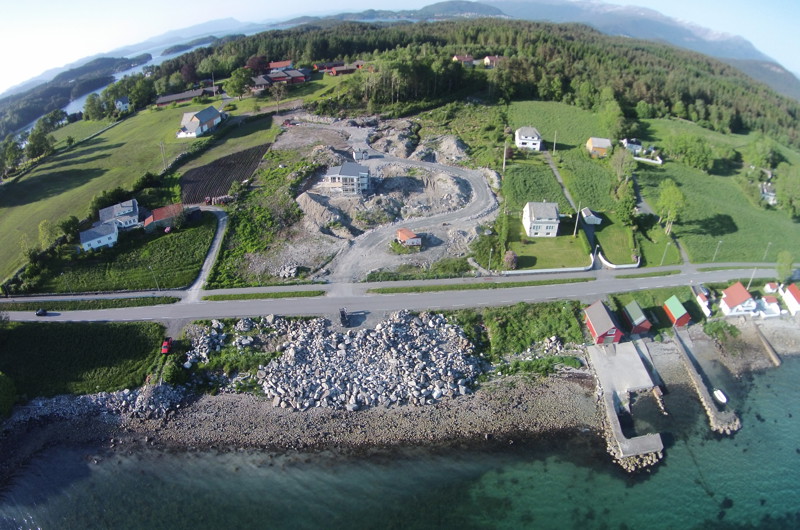 Einebustad i Sandvikjo